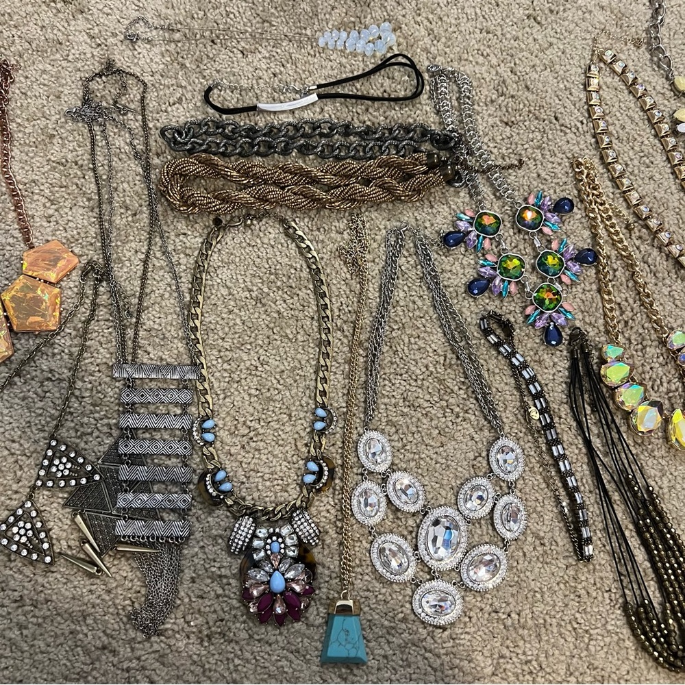 19 Charming Charlie Necklaces